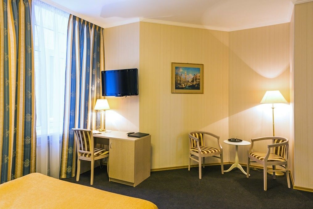 โรงแรมบริสทอล เซนต์ปีเตอร์สเบิร์ก ห้อง รูปภาพ